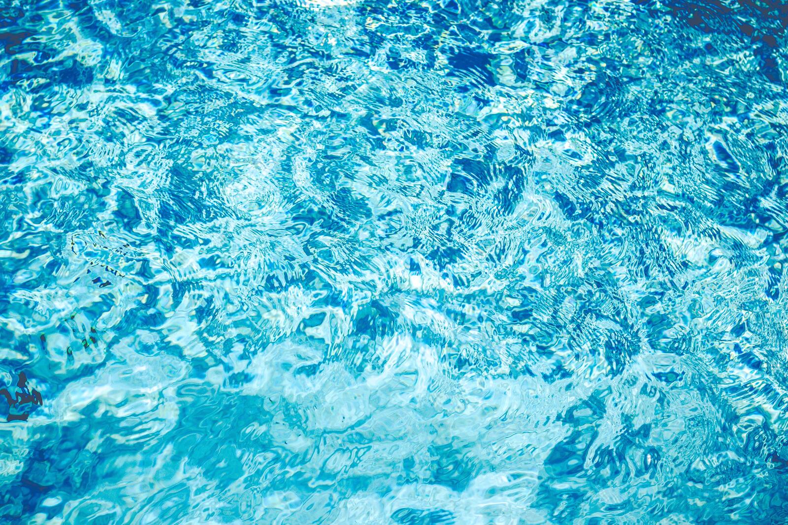 Free photo Blue water in the pool