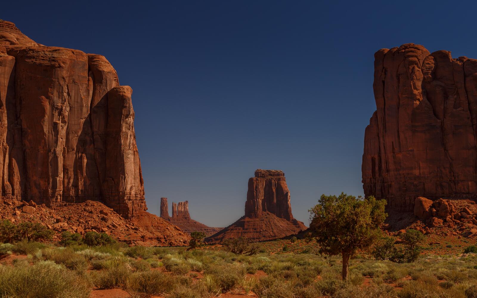 Free photo Monument Valley in the United States.
