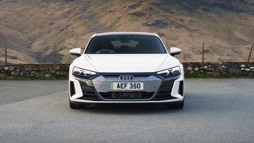 Audi e-tron gt quattro 2021 white color