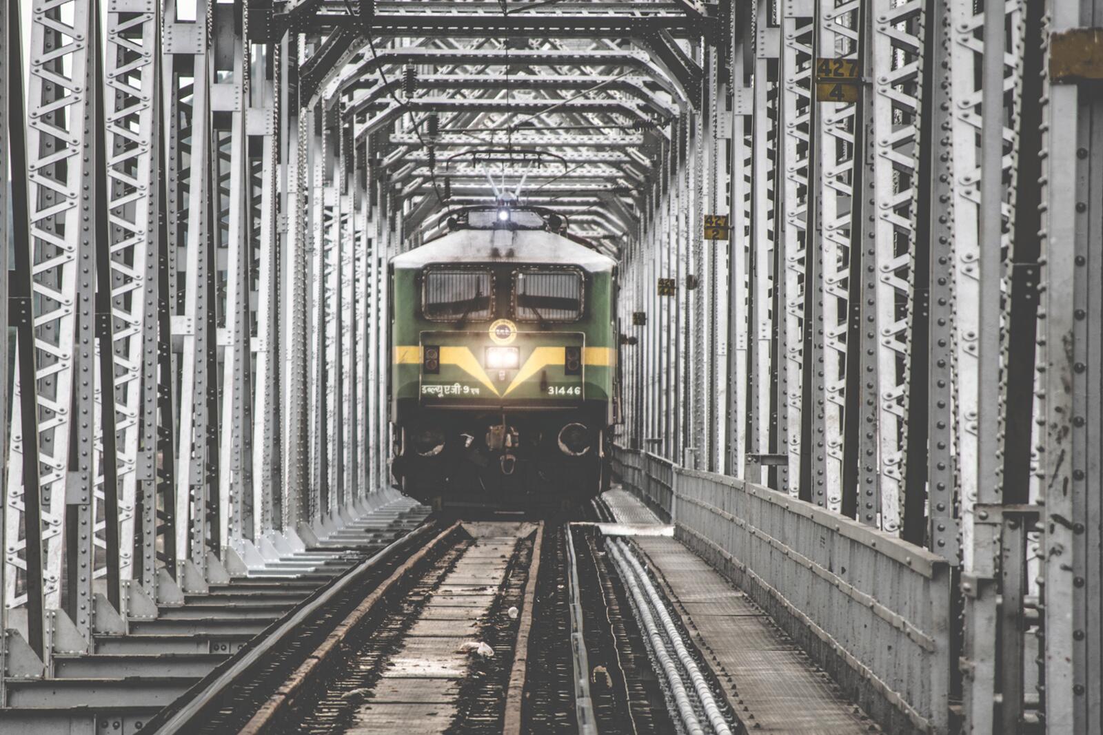 Wallpapers track bridge train track on the desktop