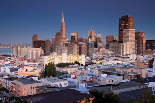 Город Сан-Франциско в США с высоты птичьего полета