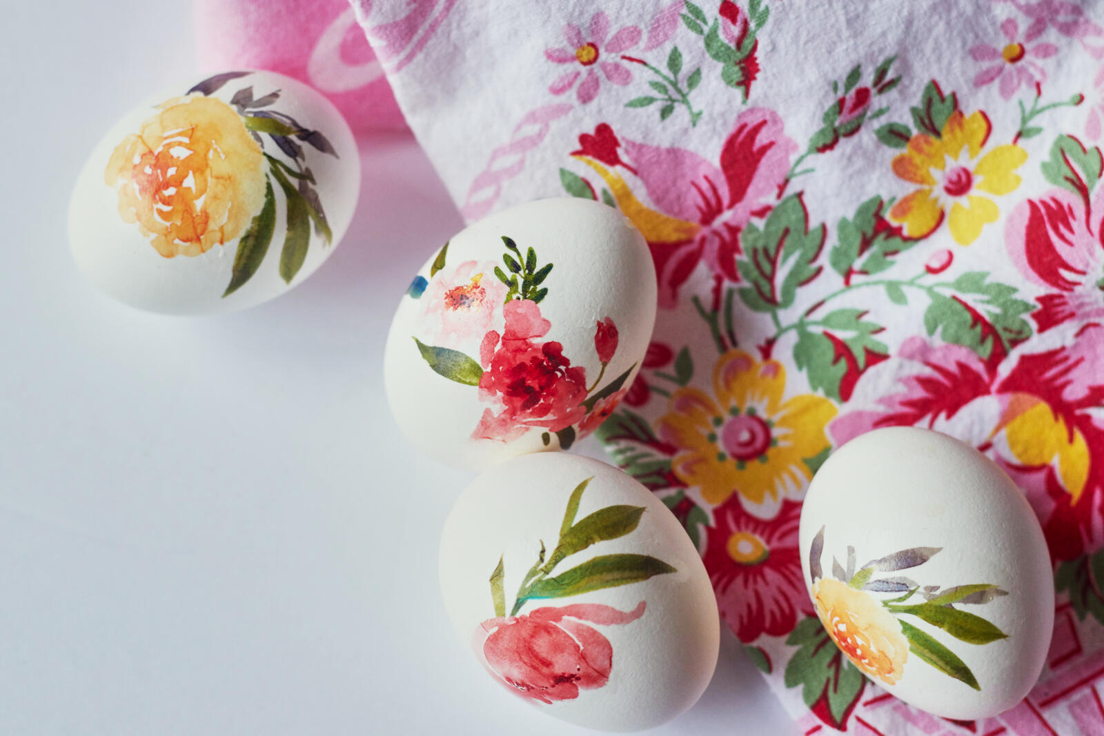Free photo Easter egg drawings